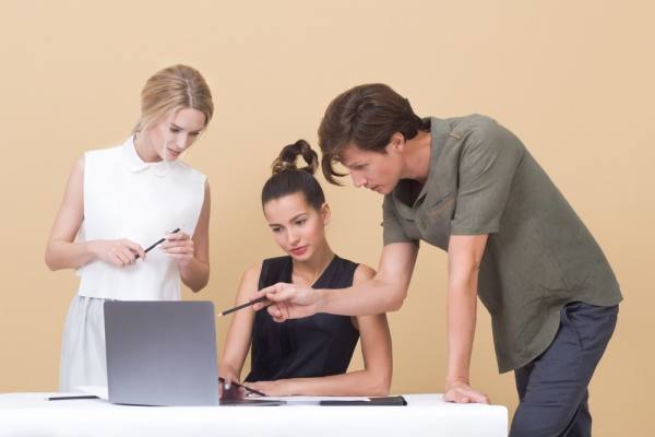 Pacto de no competencias postcontractual